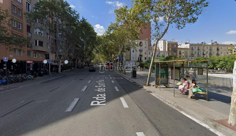 Foto 5ece7cad-219c-432b-8057-ae95b0245029. Local comercial venta de piso en Raval Barcelona