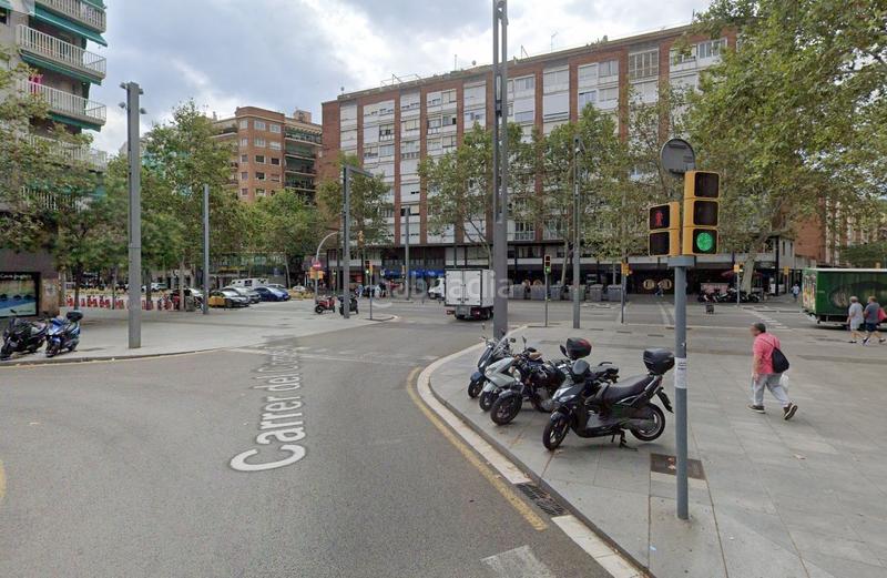 Foto c75eba11-47b1-4b78-9b95-506853855e14. Local comercial venta de piso en Raval Barcelona