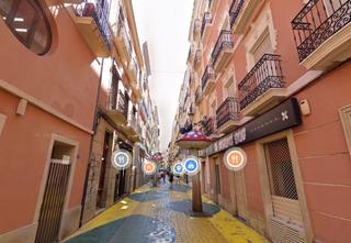 Appartamento in Barrio del Centro. Venta de piso  garaje en alicante
