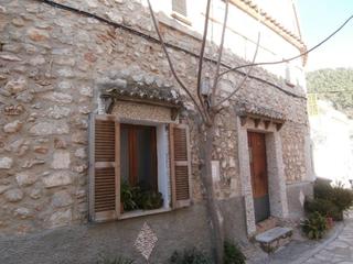 Chalet in Alaró. Venta de chalet en alaro