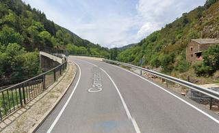 Chalet in Toses. Venta de chalet en toses