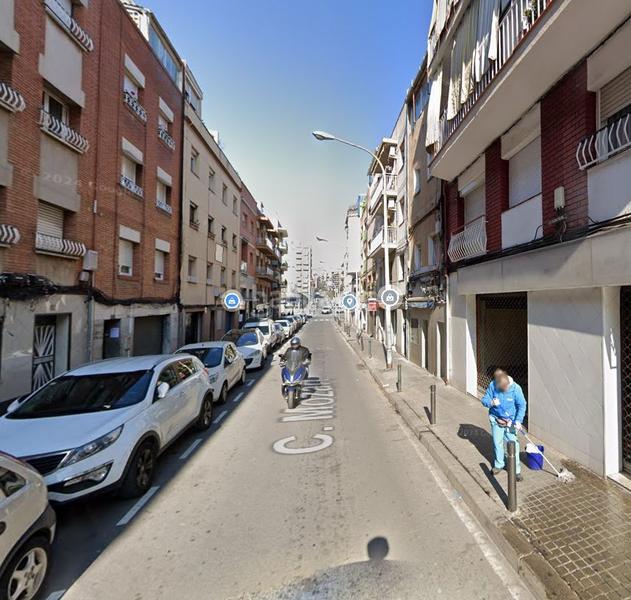 Foto 4b70dce5-1bdb-4eb4-832b-97458086f2c0. Piso  en venta santa coloma de gramenet barcelona en Badalona