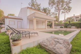 Xalet a Bacarés-Manresa-Bonaire. Venta de precioso chalet en alcudia