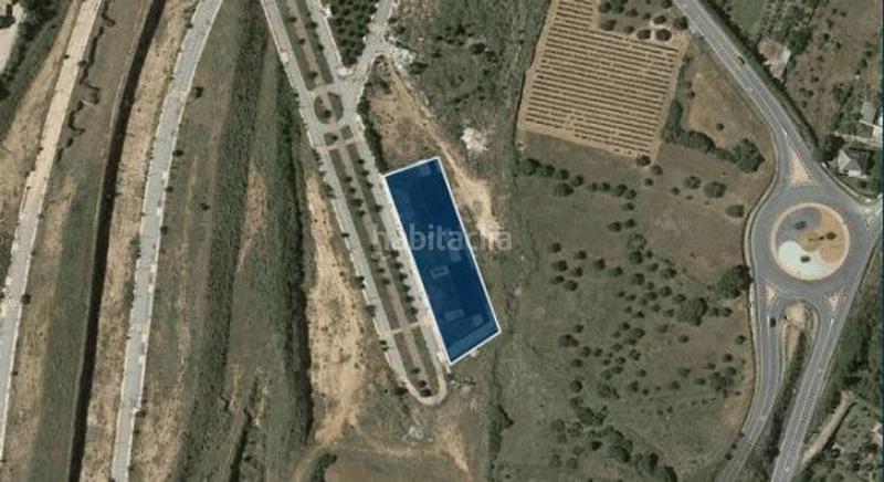 Foto ab222702-3da0-497a-83fe-befb79a2066e. Edifici a Nalda