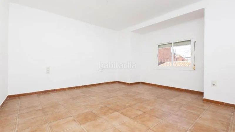 Foto 6de5c941-fd76-4f76-b682-b1d9f3e6dcb9. Casa adossada a Creu de Barberà Sabadell