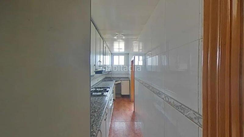 Foto 5d5095f8-bc66-4dd0-85cd-9869871c1309. Piso en Sant Roc Badalona