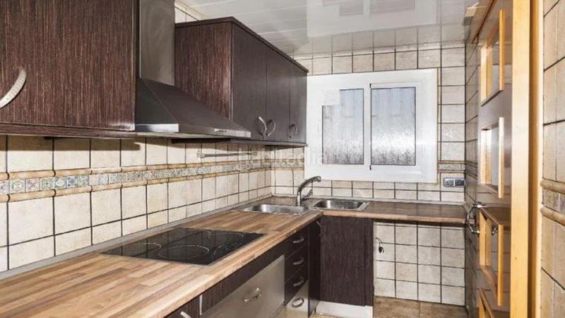 Foto 7f4ac53a-a9b3-4b26-ba40-c8be6b8c90a0. Flat in Llatí Santa Coloma de Gramenet