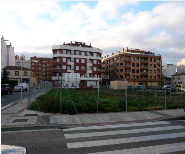 Foto 282305f0-1c7e-46e9-9d88-b5feb85c6360. Terreno residencial en Lardero