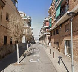 Etagenwohnung in Llefià
