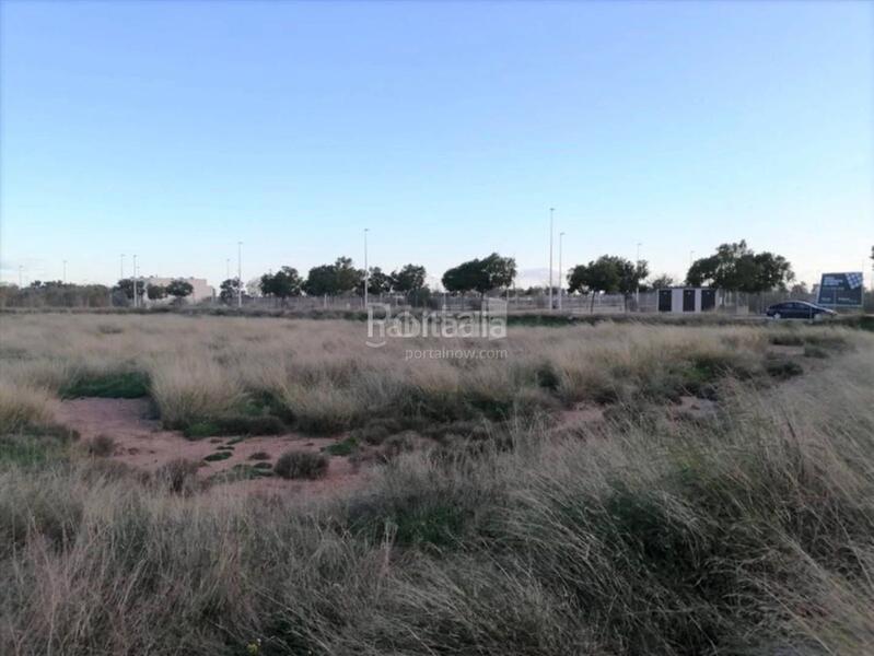 Foto d857b028-9256-4c7c-94dc-278fcc3a0162. Terreny residencial a Zona Estación Sagunt