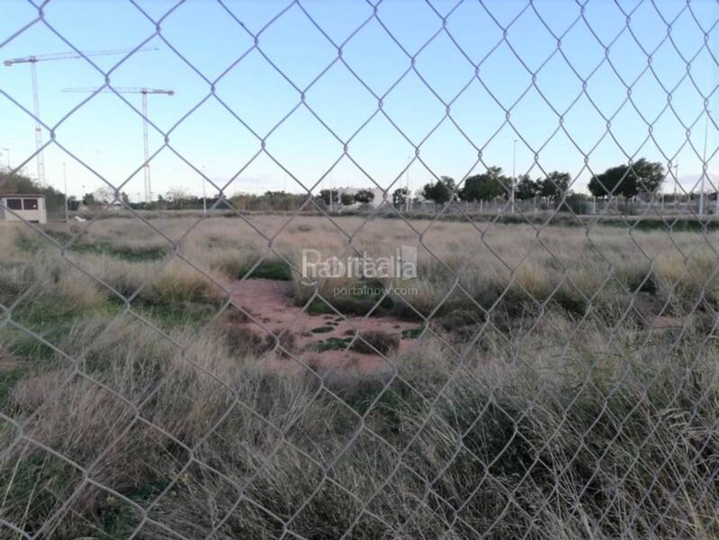Foto a8d46197-e733-4c66-ba7e-c992f0113baf. Terreno residenziale in Zona Estación Sagunt