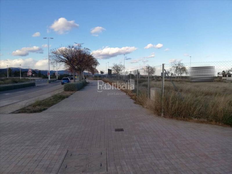 Foto 0f890c4b-1004-471a-a09f-ba6358eb5fcc. Wohngrundstück in Zona Estación Sagunt