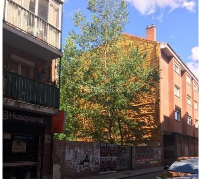 Foto 3bfd985e-393d-4ca3-823b-a204ebb8a24e. Terrain résidentiel dans Centro Palencia