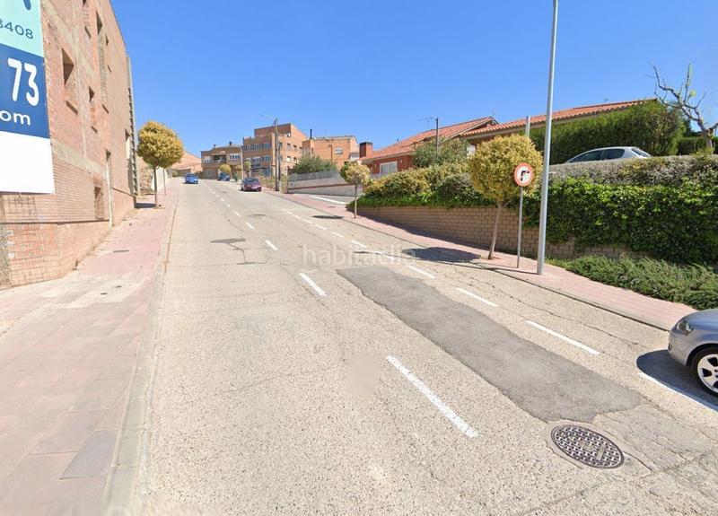 Foto fdd9417e-c625-48f8-91f8-a83c18bfdf52. Edificio en Alcarràs