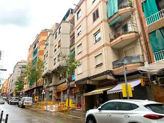 Flat in Pubilla Cases
