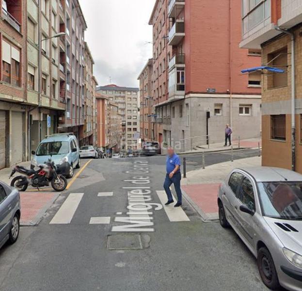 Foto f411f1b2-6202-41a9-b23a-99fe92ed63a9. Etagenwohnung in Txabarri - La Unión - Vista Alegre Sestao