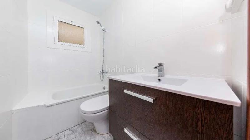 Foto 94ded6a5-eac0-4e77-beca-024d5b443f2d. Penthouse in Fondo Santa Coloma de Gramenet