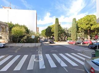 Etagenwohnung in Ensanche - Parque del Oeste