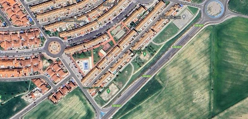 Foto 08f2004a-8dca-4051-b9e6-26d4e09dcd0f. Maison jumelée avec parking dans Las Lomas Seseña