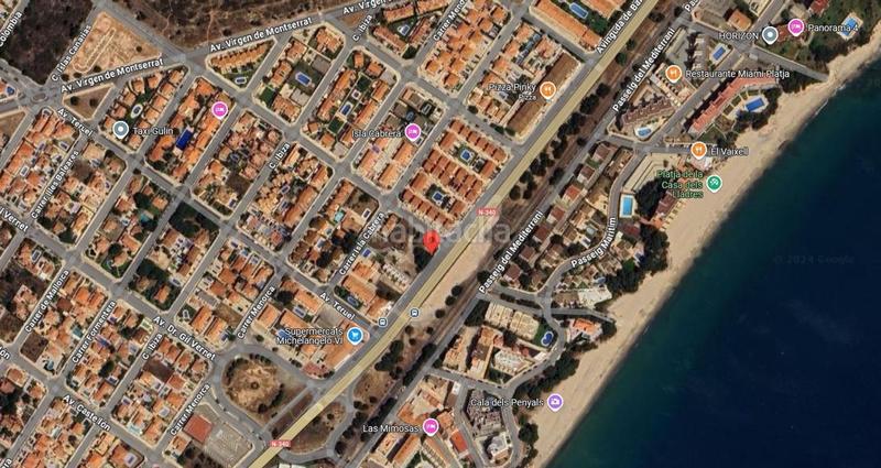 Foto eba2b8b9-1df0-4294-8627-4eedfba7ed7e. Residential plot in Passeig Marítim Miami Platja