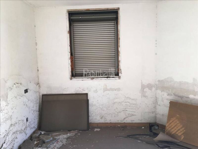 Foto 56a3b73f-743b-44a4-a3a2-ca12db97519d. Edificio in O Feal - Xubia Narón