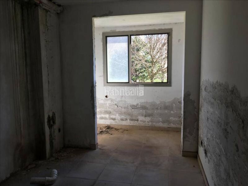 Foto caf82058-9e55-4eb8-8812-1d1eed3eeda2. Edificio in O Feal - Xubia Narón