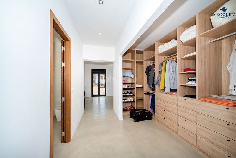 Foto 4502f478-4782-4f38-ae31-4c392e46d4d4. Casa amb aparcament a Campos poble Campos