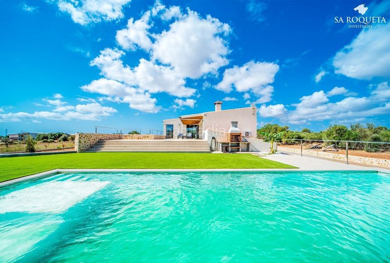 Foto 5c1da3e8-e3eb-4ccb-bc1d-043a07518810. Casa amb aparcament a Campos poble Campos