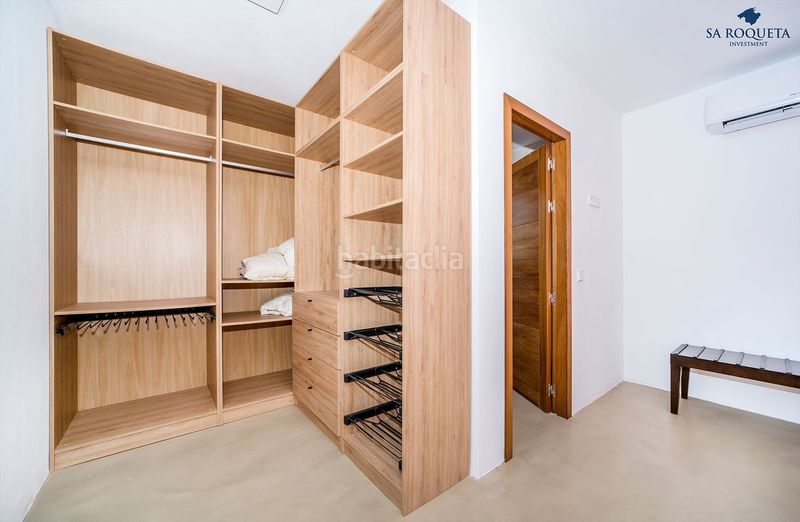 Foto 5e02894a-f4c9-4f24-984d-084f4b92be27. Casa amb aparcament a Campos poble Campos