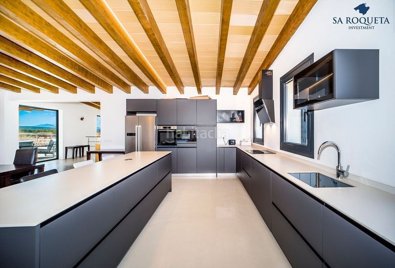 Foto 88d57864-3543-4a79-97e9-a0aec582cc70. Casa amb aparcament a Campos poble Campos