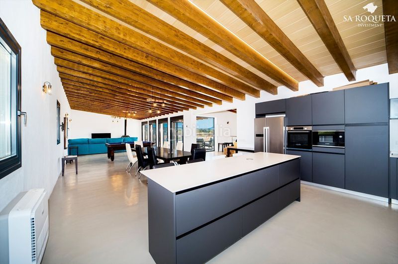 Foto 8fb9b4cf-1df3-466e-934a-562c3906d98a. Casa amb aparcament a Campos poble Campos