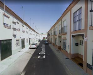 Reihenhaus in Brenes