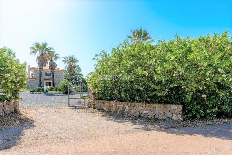 Foto e7c1b8c1-c6ab-4c27-b122-5523f7ac9650. Casa amb aparcament a Muro