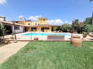 Casa  Cam des raiguer. Casa con 4 habitaciones amueblada con parking, piscina, calefacc
