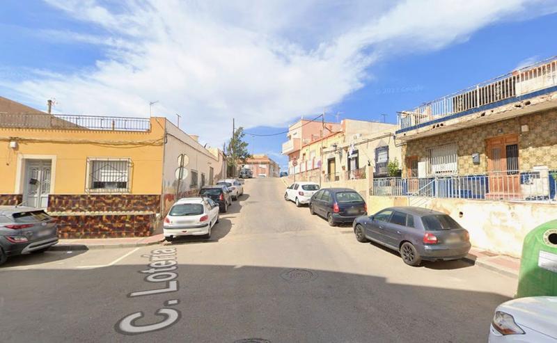 Foto e7d6ed27-4073-4451-83c5-82830f488268. Pis a Casco Antiguo Águilas