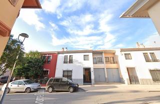 Etagenwohnung in Baza