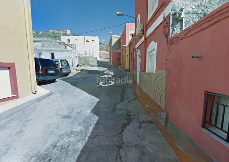 Foto abbd9aa5-6126-44d9-9e5b-1a4203453a2a. Casa adossada a Tabernas