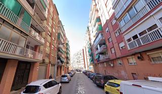 Etagenwohnung in Llefià