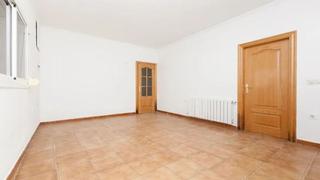 Casa adossada a Creu de Barberà
