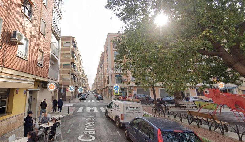 Foto 051ecf39-3b71-4d07-8a3c-8900681c2734. Pis a Benetússer