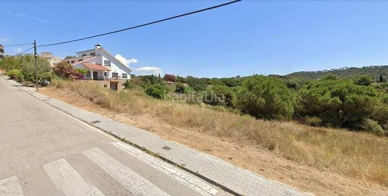 Foto fdbbd5ae-083f-4e25-b865-603762a687b1. Terreny residencial a Mont Ferrant-Joan Carles I Blanes