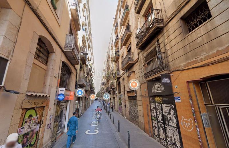 Foto 2b30ee11-3b5b-4782-b50e-984057a7c8e0. Piso en Raval Barcelona