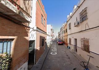 Casa adossada a La Plata