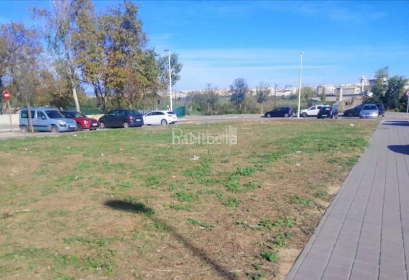 Foto 00e3a0df-07a4-4484-870b-f7cee6276f61. Terreno residencial en Centro Ciudad Manises