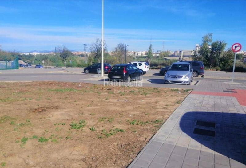 Foto c159a6ac-5355-49c6-beea-5fc8ae8617cc. Terreno residencial en Centro Ciudad Manises