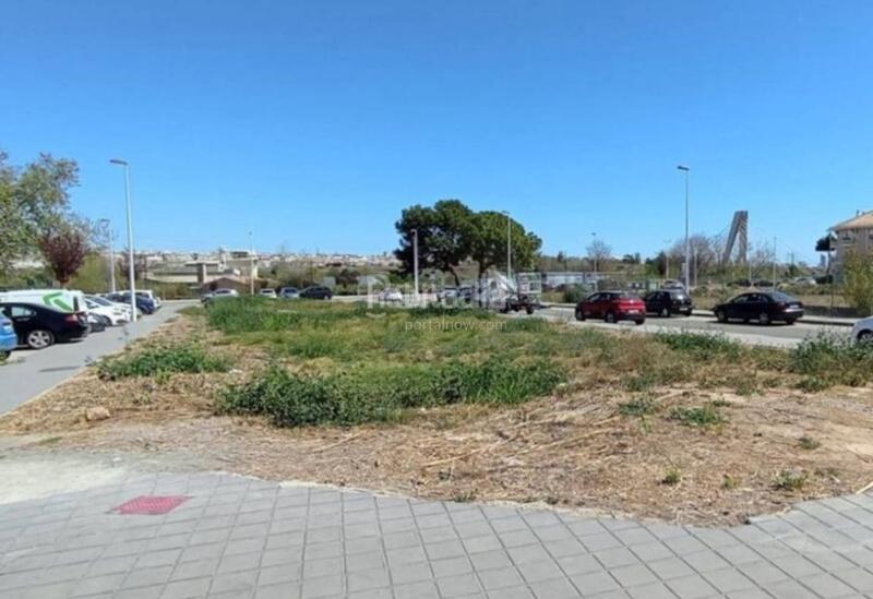 Foto ed5e938d-952f-425f-b363-addd60bfb30a. Terreno residencial en Centro Ciudad Manises