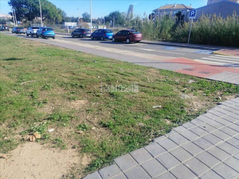 Foto f28082e3-1389-4156-bb7a-ecd22e1d5ce7. Terreno residencial en Centro Ciudad Manises