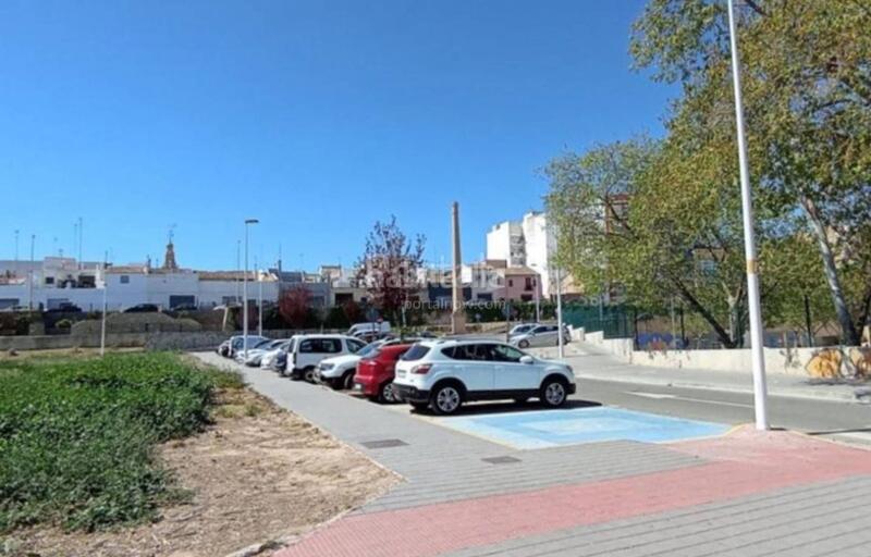 Foto c37b6667-e1ce-43ee-ac6f-17fe6fa7087c. Terreno residenziale in Centro Ciudad Manises