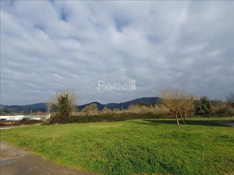 Foto af91bfc1-385c-4277-9b88-51dade8d93f8. Terrain résidentiel dans Pravia