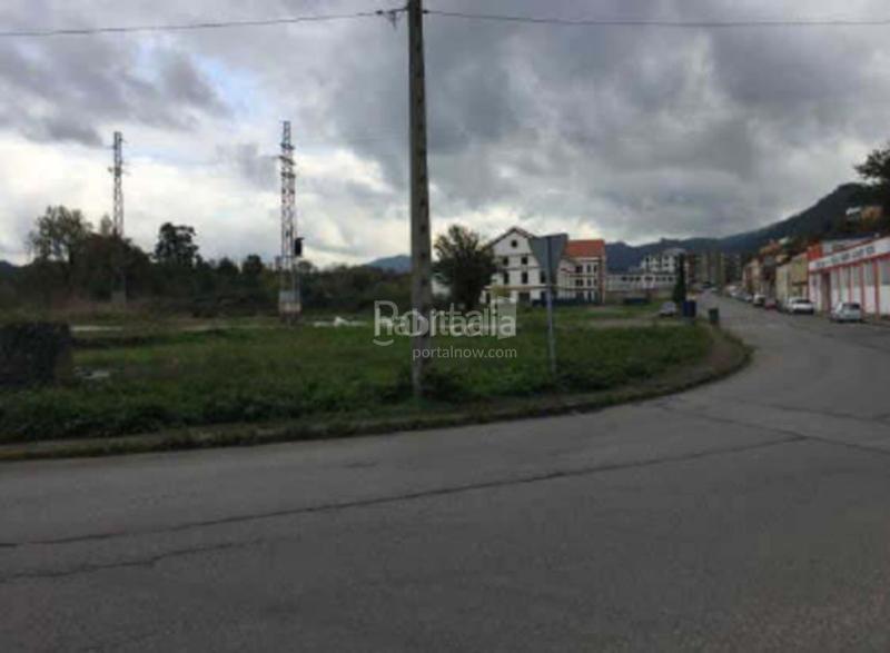 Foto ff5299ad-5825-40d6-8750-14f17733c0dc. Terrain résidentiel dans Pravia